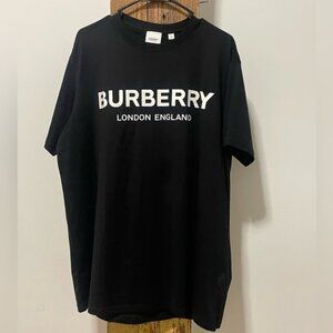 Burberry t shirt
